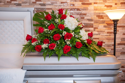 Casket Rosas Rojas