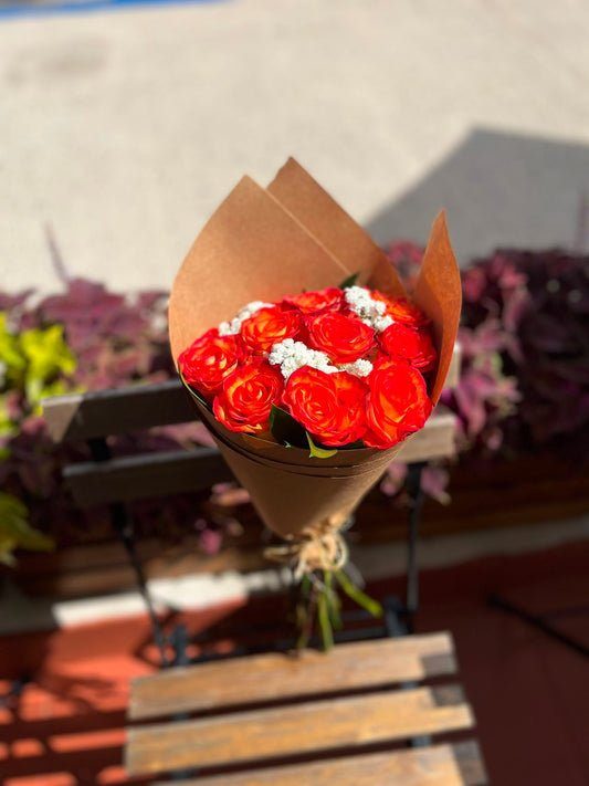 Bouquet 12 rosas anaranjadas