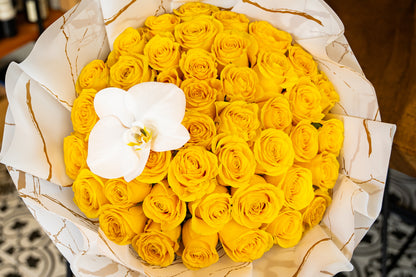 The proposal 50 rosas amarillas